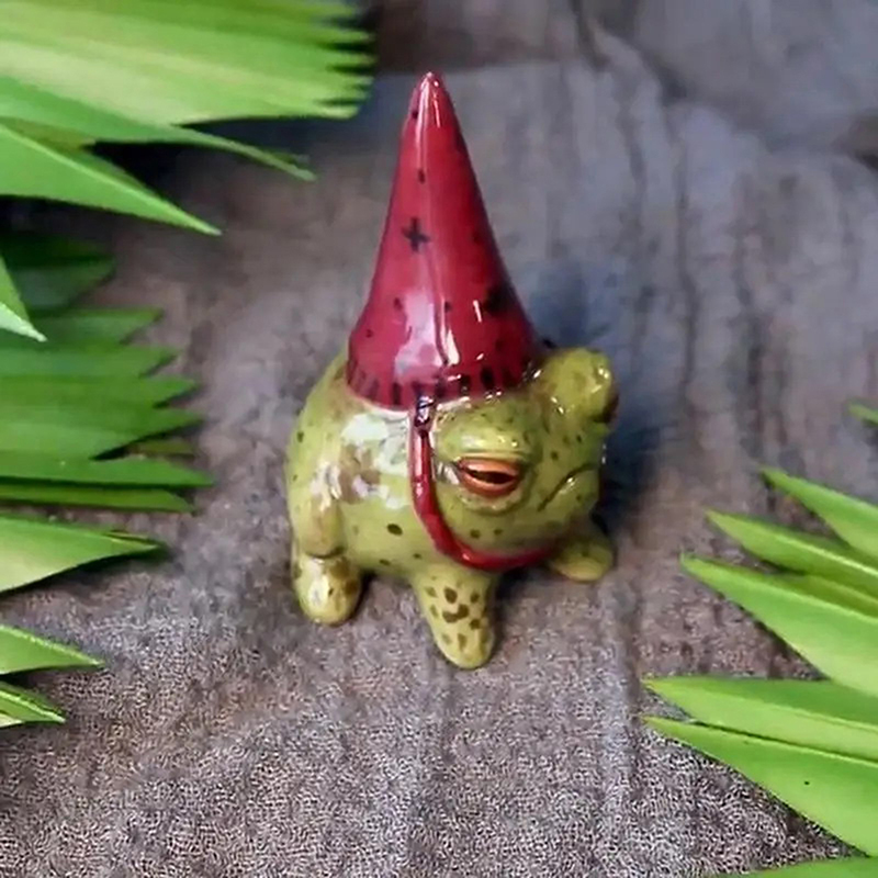 Witch Hat Little Frog Statue R - Outdoor Furniture Arhaus recensione e prezzo